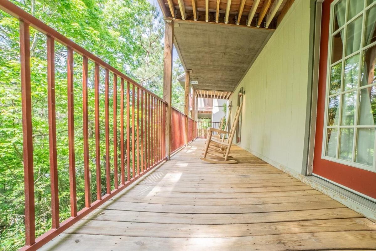Cabin C In The Gatlinburg Art & Craft Community المظهر الخارجي الصورة
