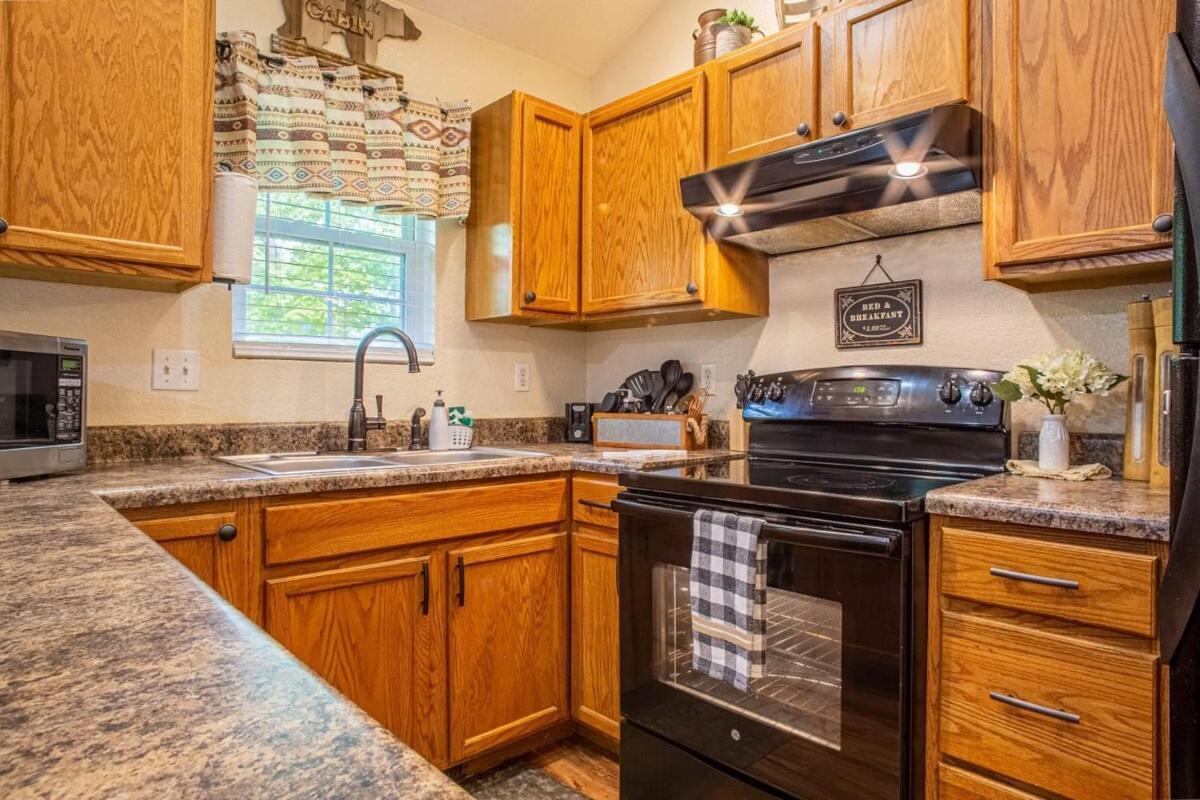 Cabin C In The Gatlinburg Art & Craft Community المظهر الخارجي الصورة